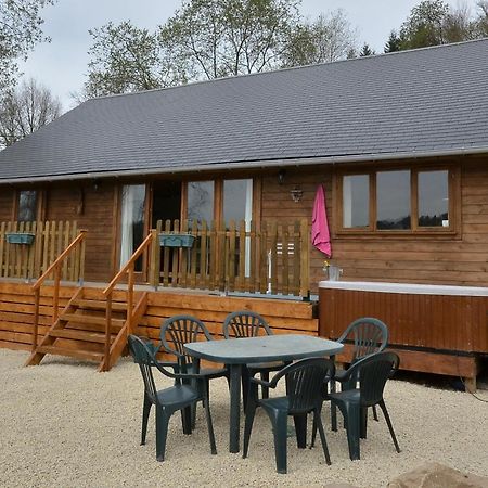 Treignac Woodlands Cottage מראה חיצוני תמונה