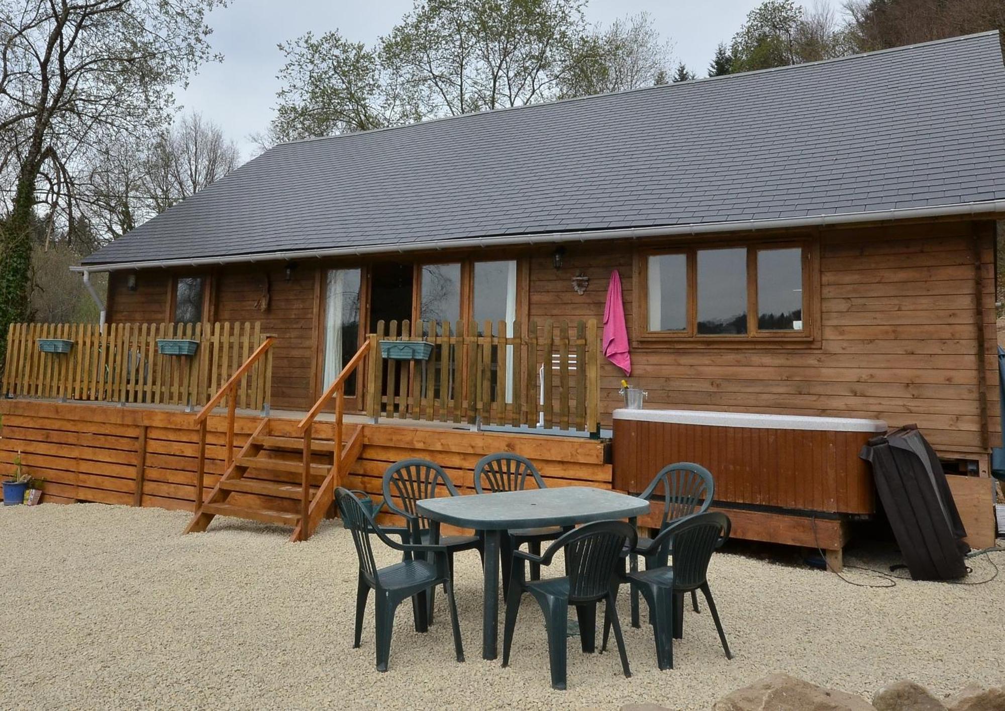 Treignac Woodlands Cottage מראה חיצוני תמונה